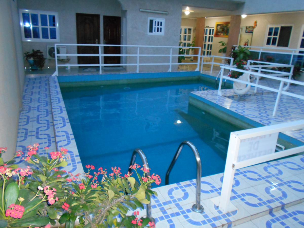 Agla Hotel Ломе Экстерьер фото