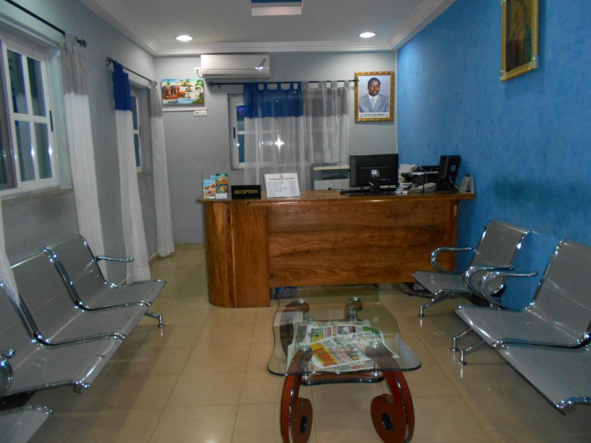 Agla Hotel Ломе Экстерьер фото
