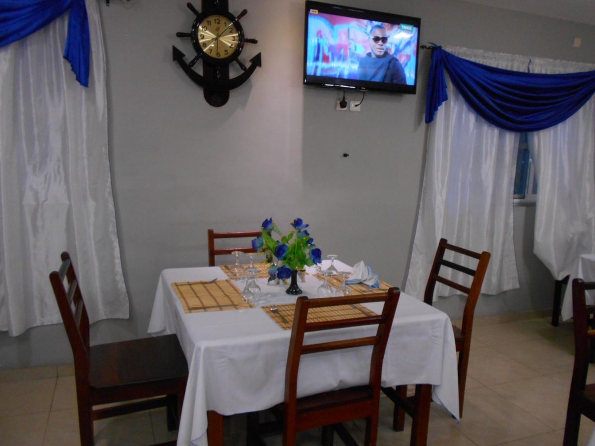 Agla Hotel Ломе Экстерьер фото