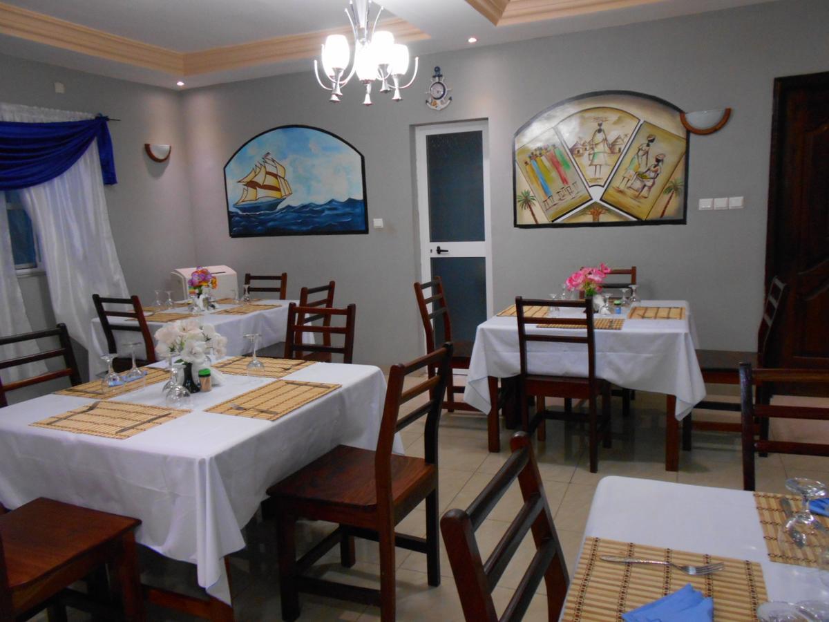 Agla Hotel Ломе Экстерьер фото