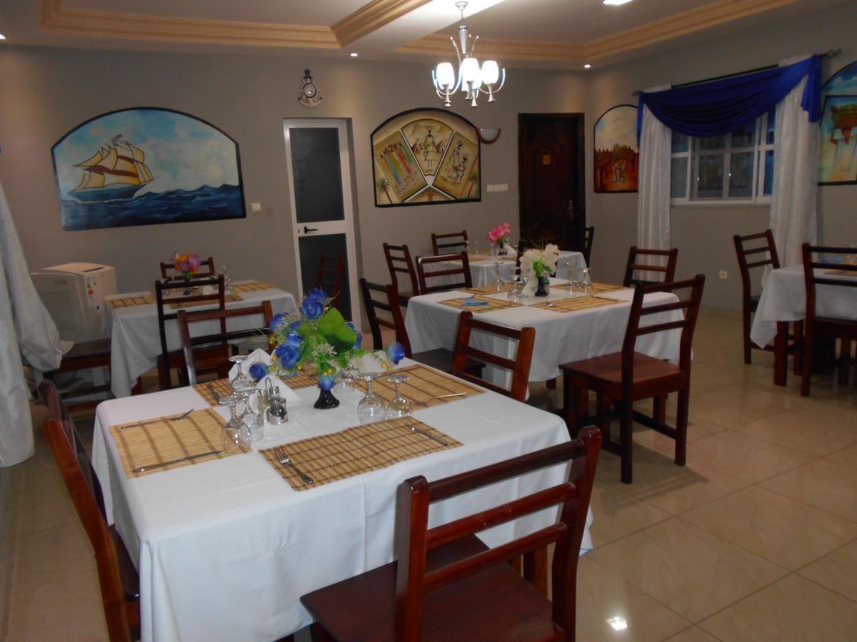 Agla Hotel Ломе Экстерьер фото