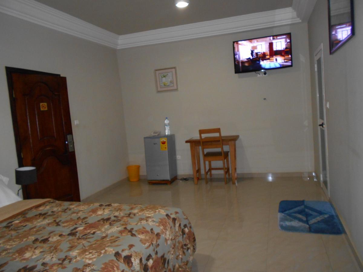 Agla Hotel Ломе Экстерьер фото